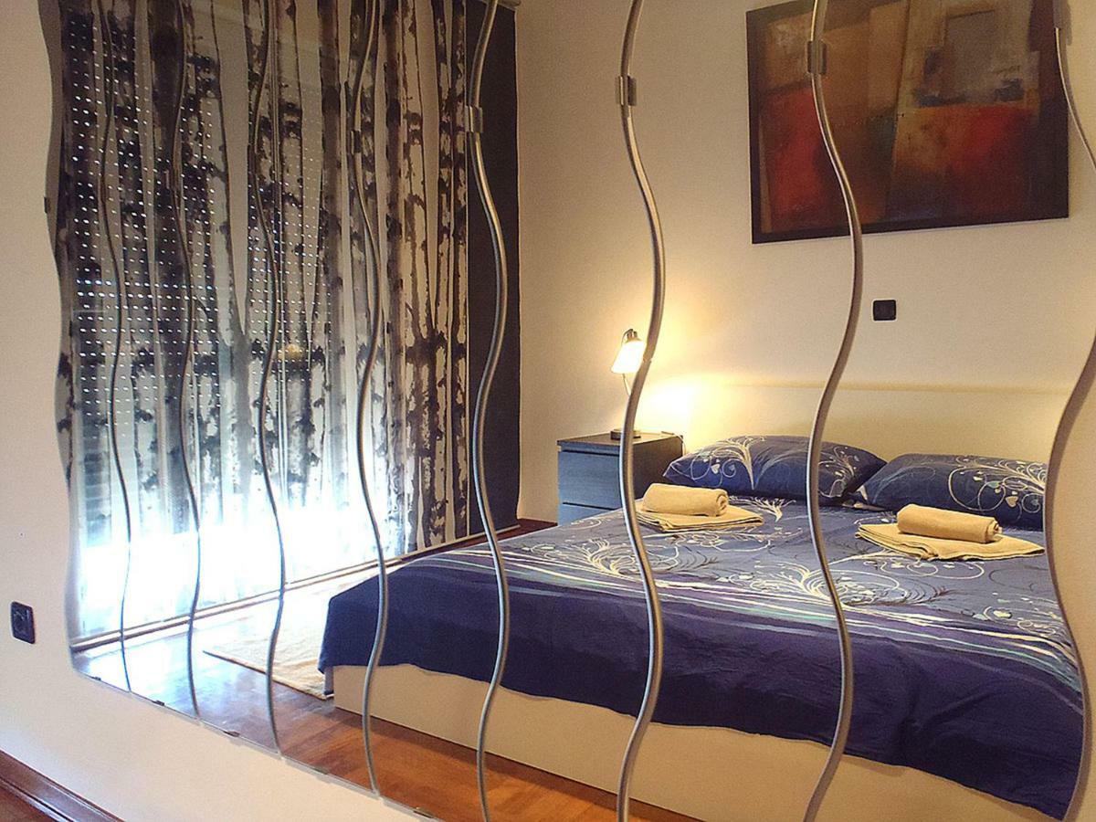 Apartment Dalmaticus Split Buitenkant foto